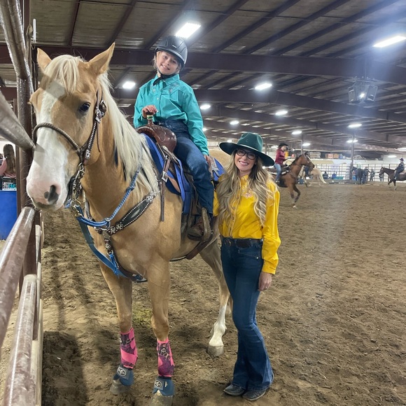 Meet your Posher, Robyn - Picture 4 of 5